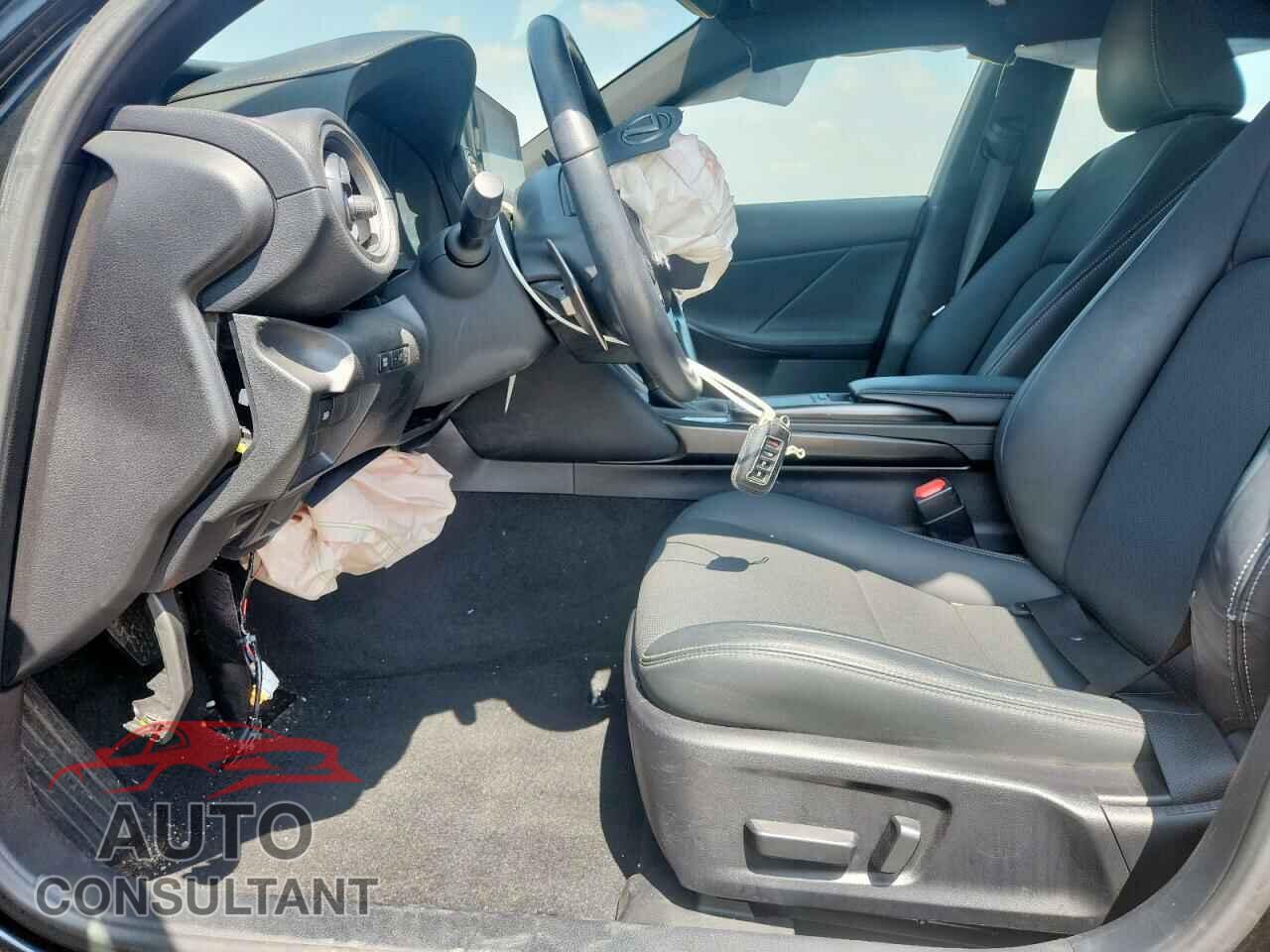 LEXUS IS 2021 - JTHCA1D21M5117945