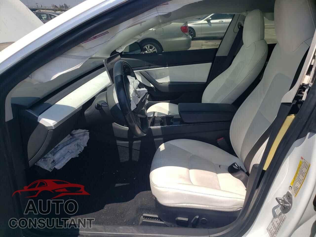 TESLA MODEL 3 2019 - 5YJ3E1EB4KF213570