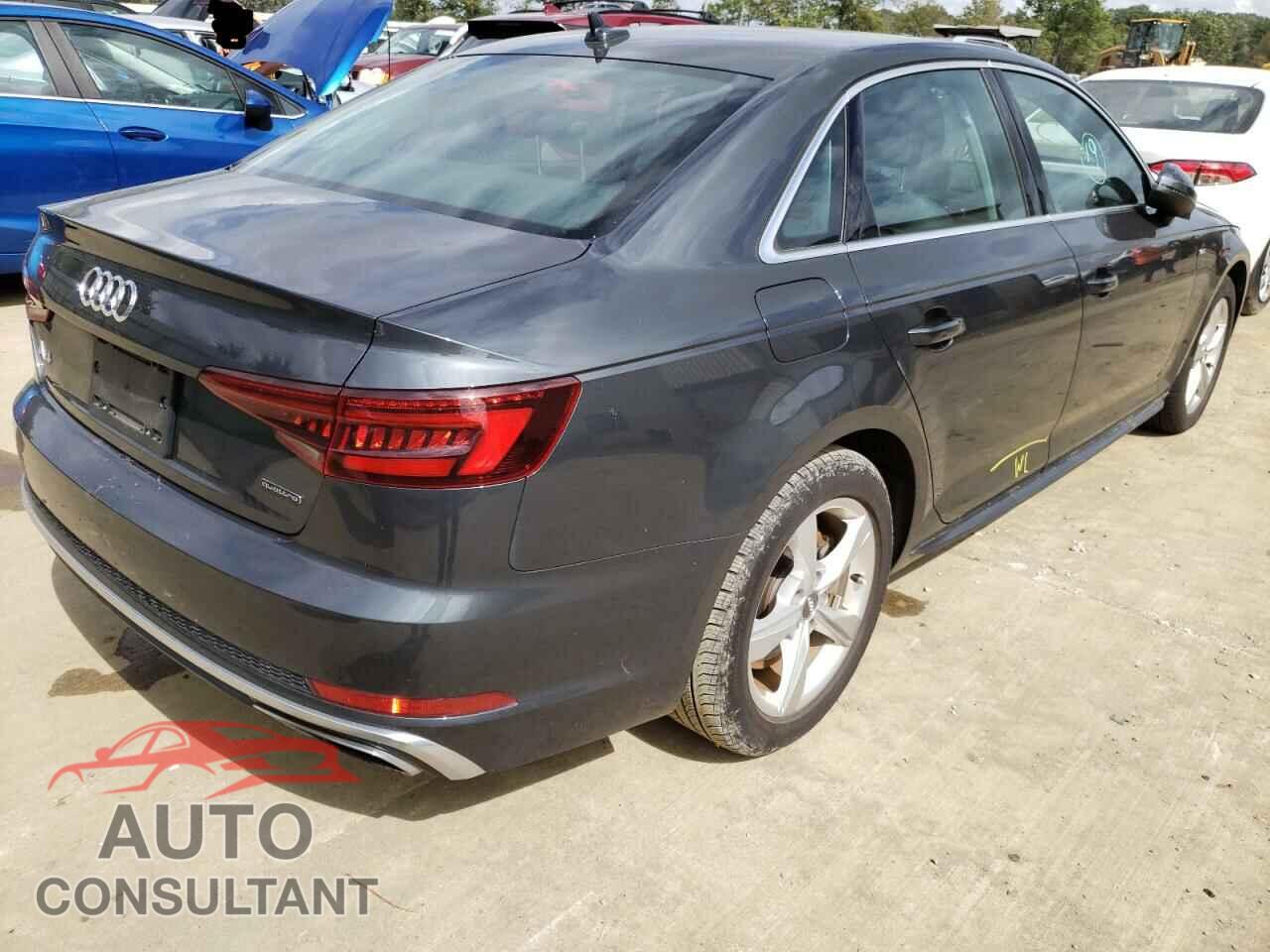 AUDI A4 2019 - WAUDNAF41KA043100