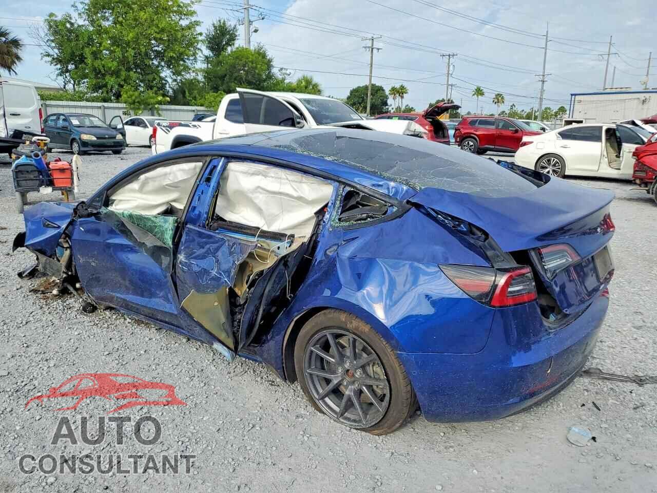 TESLA MODEL 3 2022 - 5YJ3E1EB5NF115409
