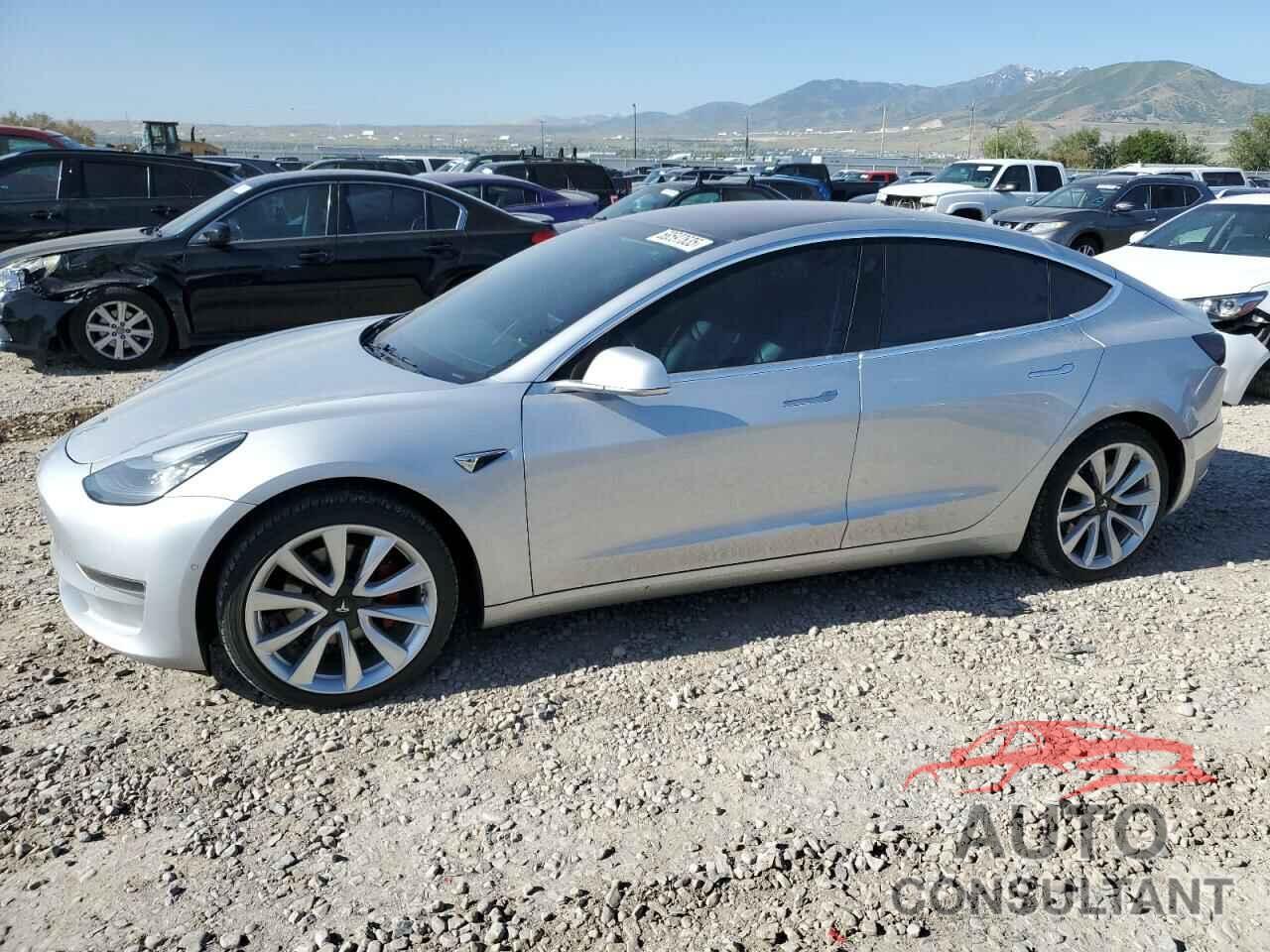 TESLA MODEL 3 2018 - 5YJ3E1EA5JF007955