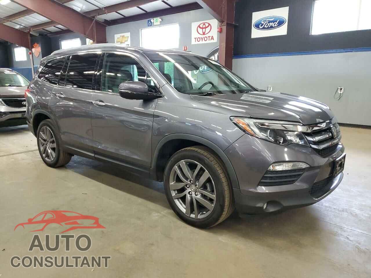 HONDA PILOT 2018 - 5FNYF6H01JB025825