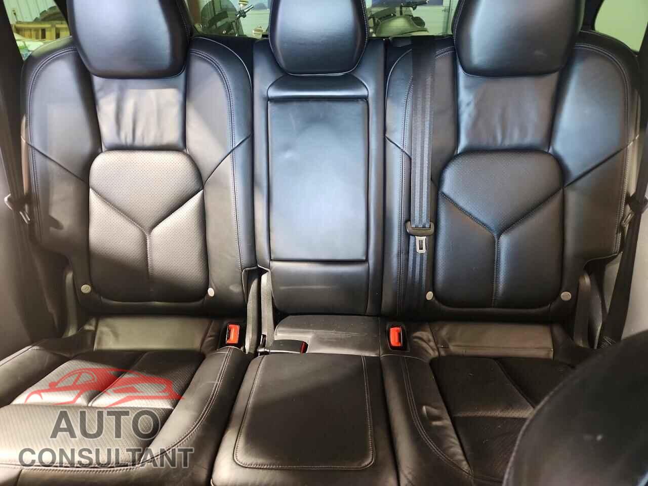 PORSCHE CAYENNE 2011 - WP1AE2A28BLA92802