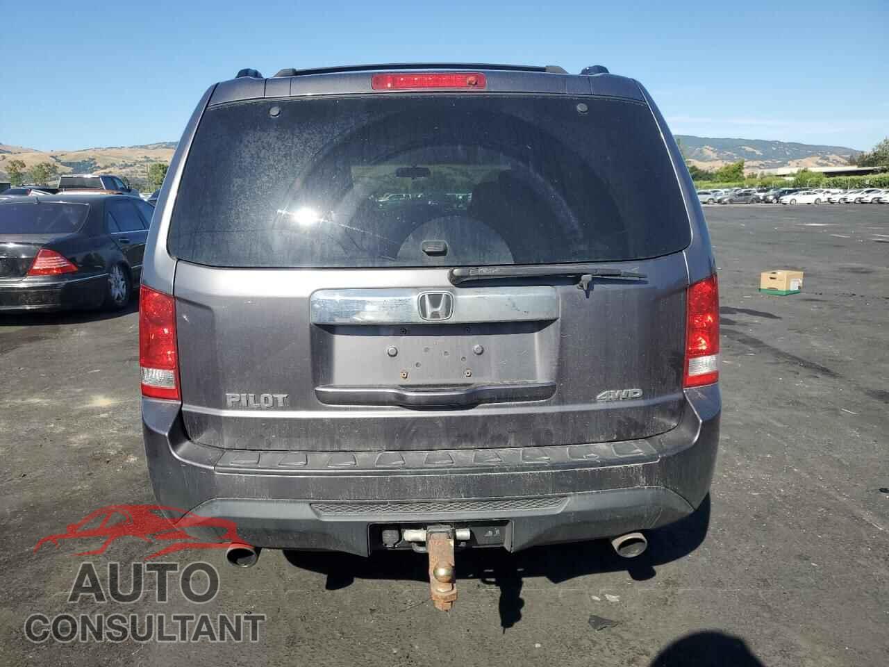 HONDA PILOT 2014 - 5FNYF4H43EB030232
