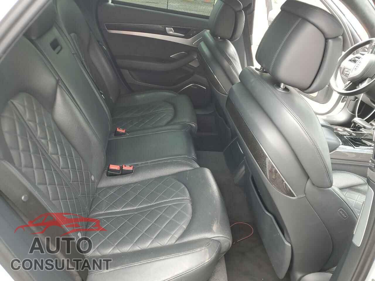 AUDI S8 2014 - WAUD2AFD1EN008918