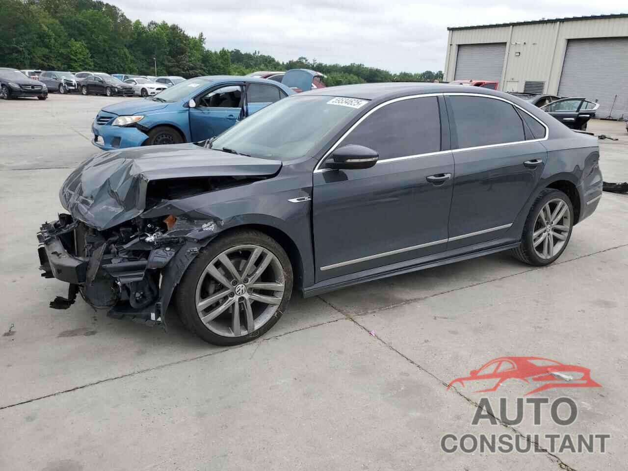 VOLKSWAGEN PASSAT 2017 - 1VWDT7A31HC049452