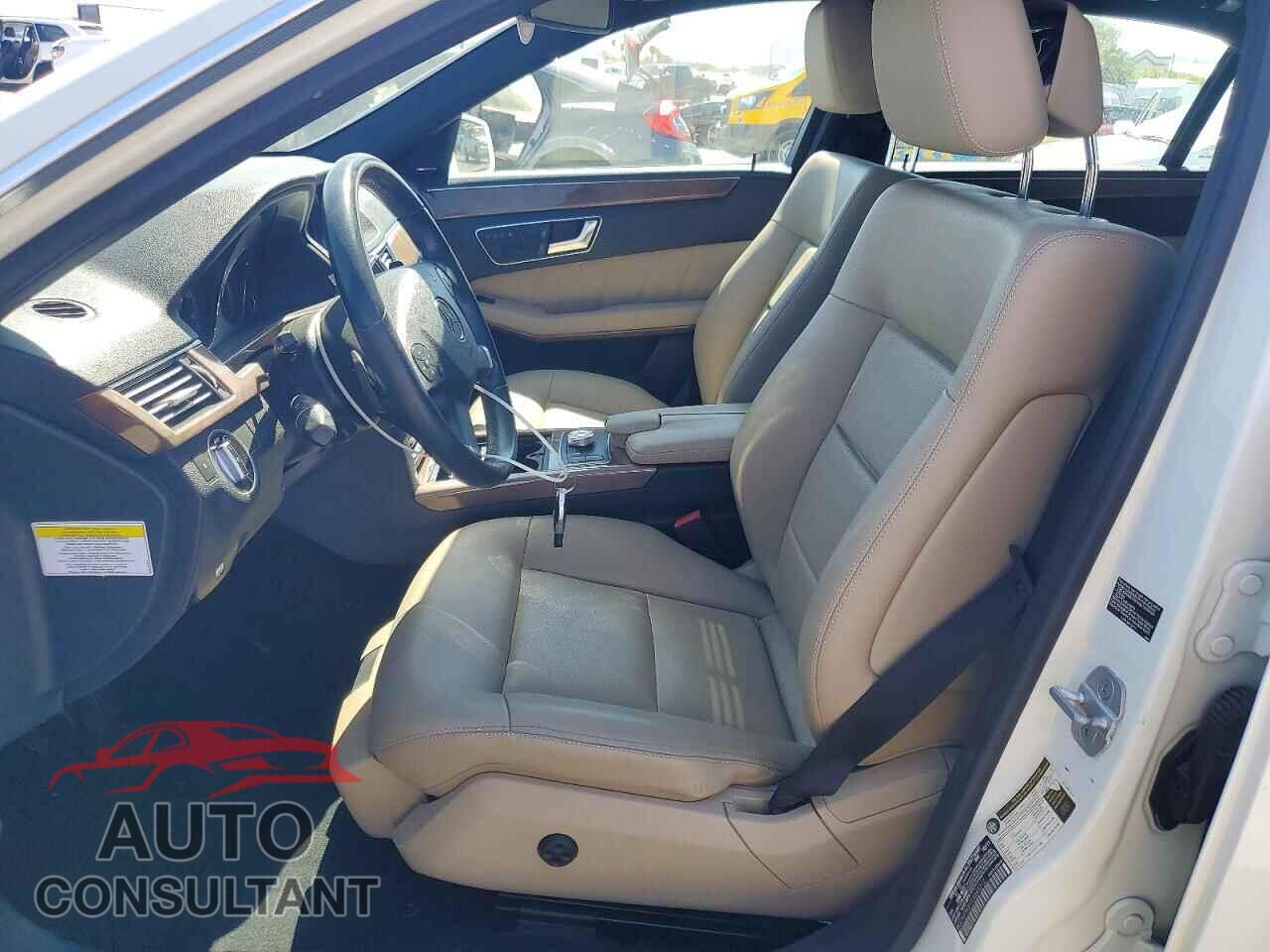 MERCEDES-BENZ E-CLASS 2012 - WDDHF5KB1CA543312