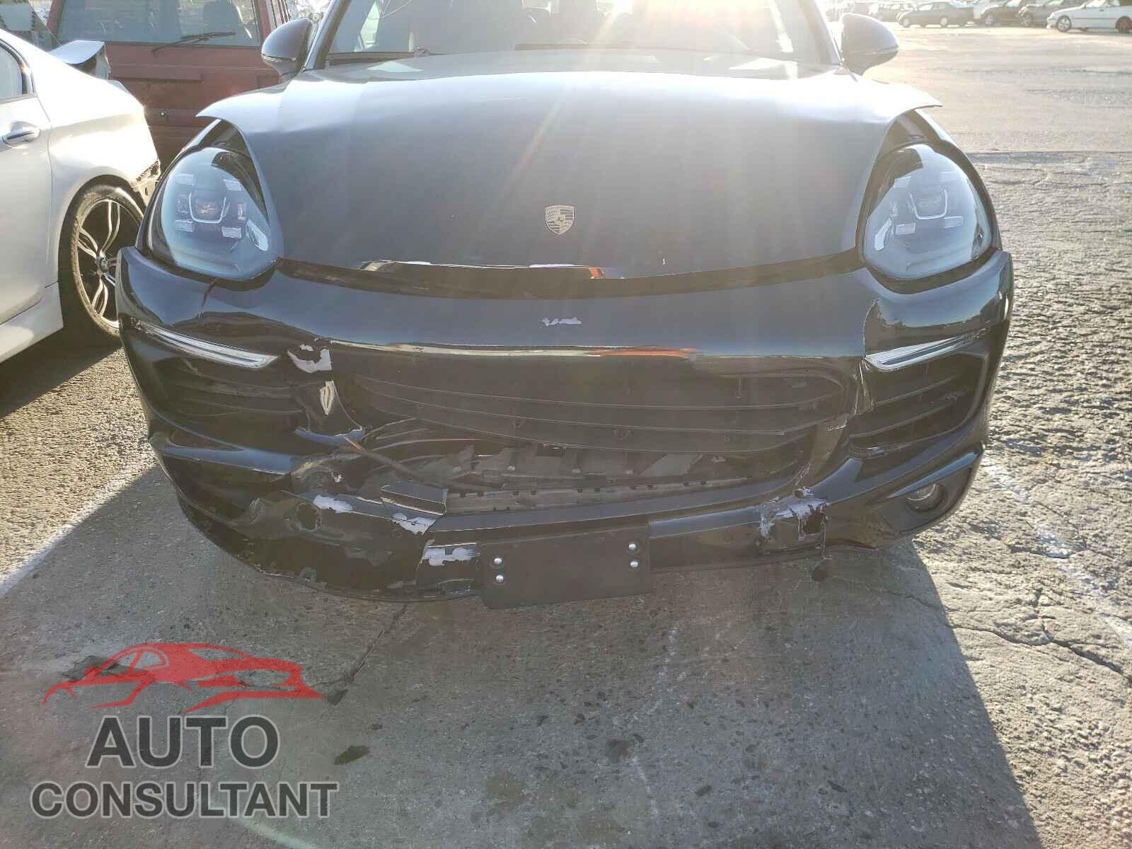 PORSCHE CAYENNE 2016 - WP1AA2A24GLA08221
