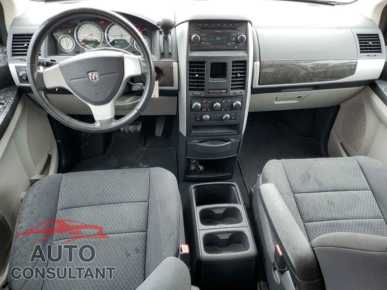DODGE CARAVAN 2010 - 2D4RN5D13AR369132