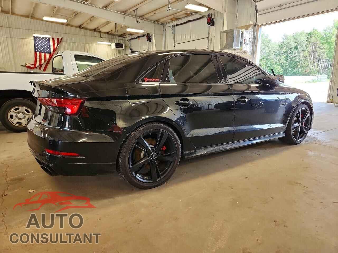 AUDI RS3 2019 - WUABWGFFXKA902456