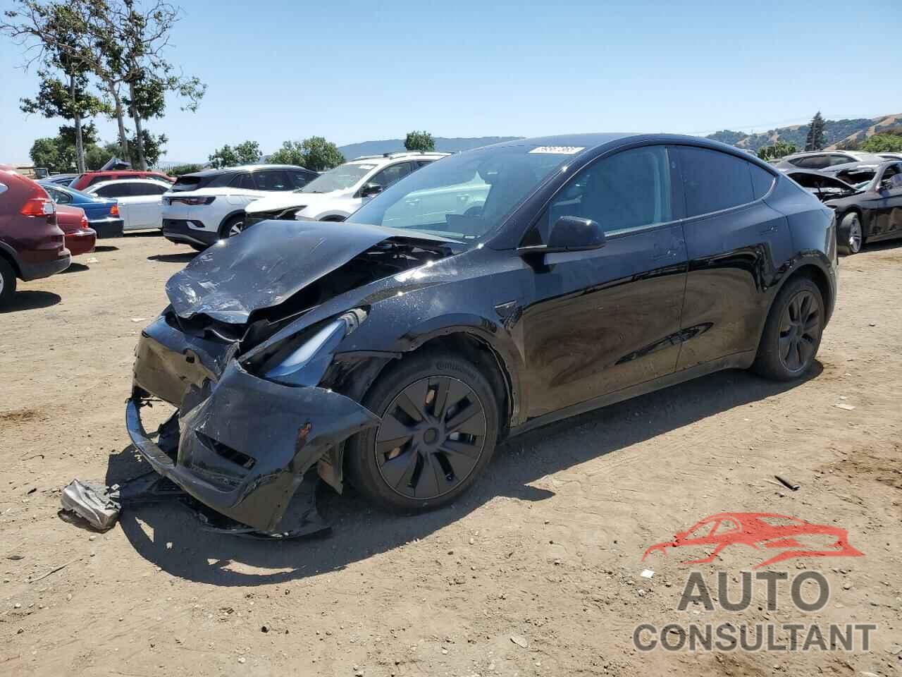 TESLA MODEL Y 2024 - 7SAYGAEE9RF125458