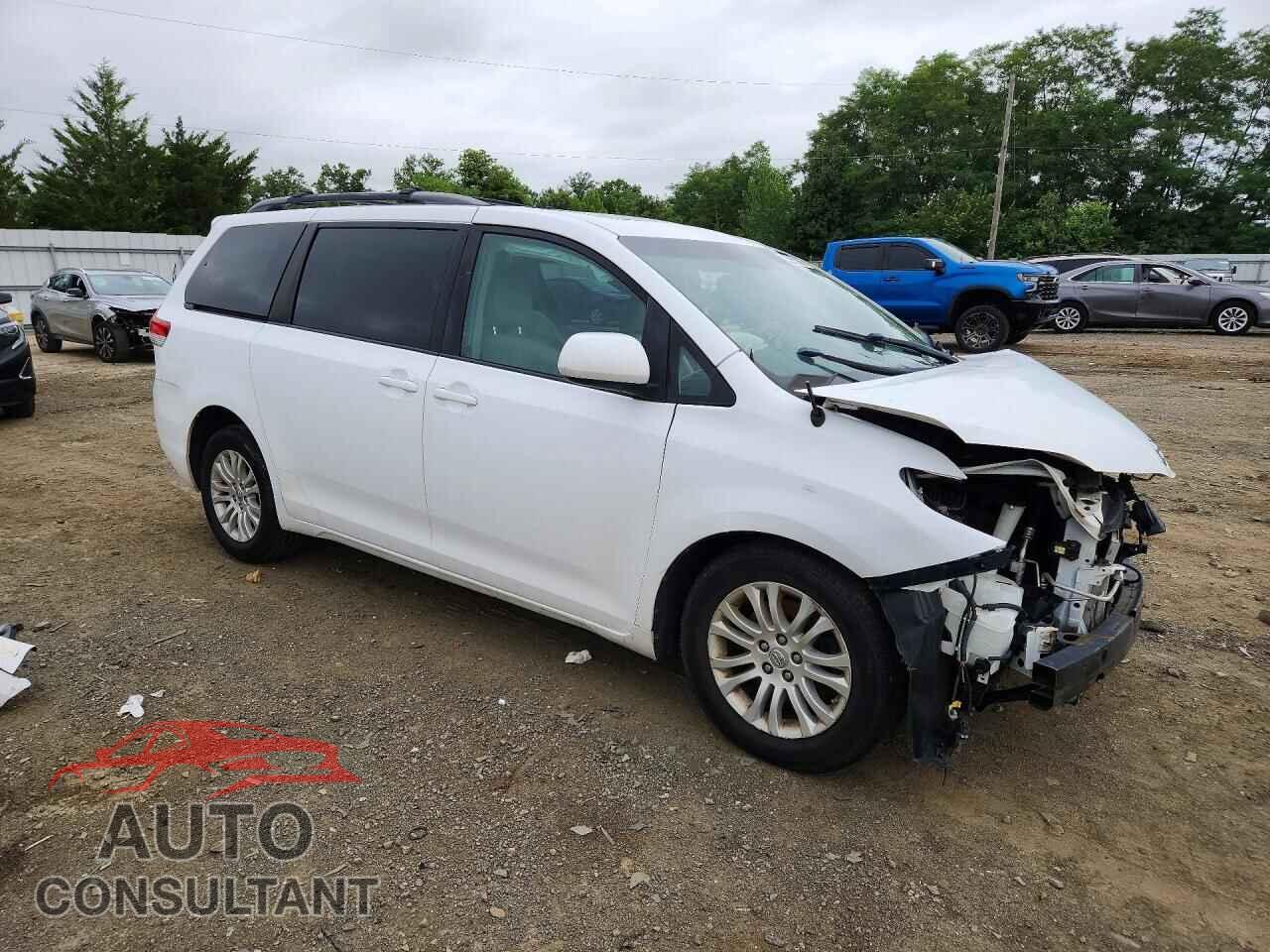 TOYOTA SIENNA 2011 - 5TDYK3DC7BS172030