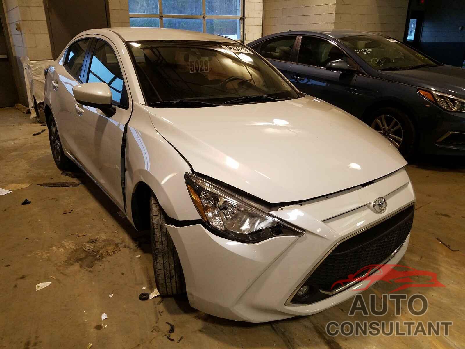 TOYOTA YARIS 2019 - 3MYDLBYV4KY526419