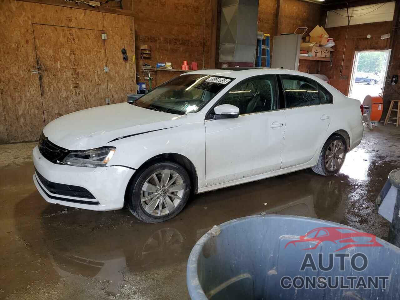 VOLKSWAGEN JETTA 2015 - 3VWD17AJ4FM308693