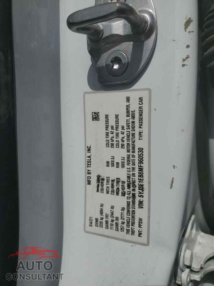 TESLA MODEL 3 2021 - 5YJ3E1EB8MF960530