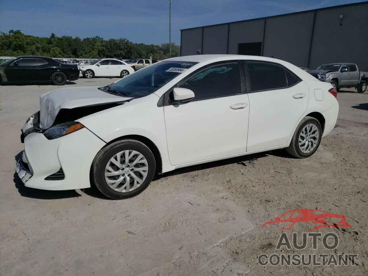 TOYOTA COROLLA 2019 - 5YFBURHE4KP860784