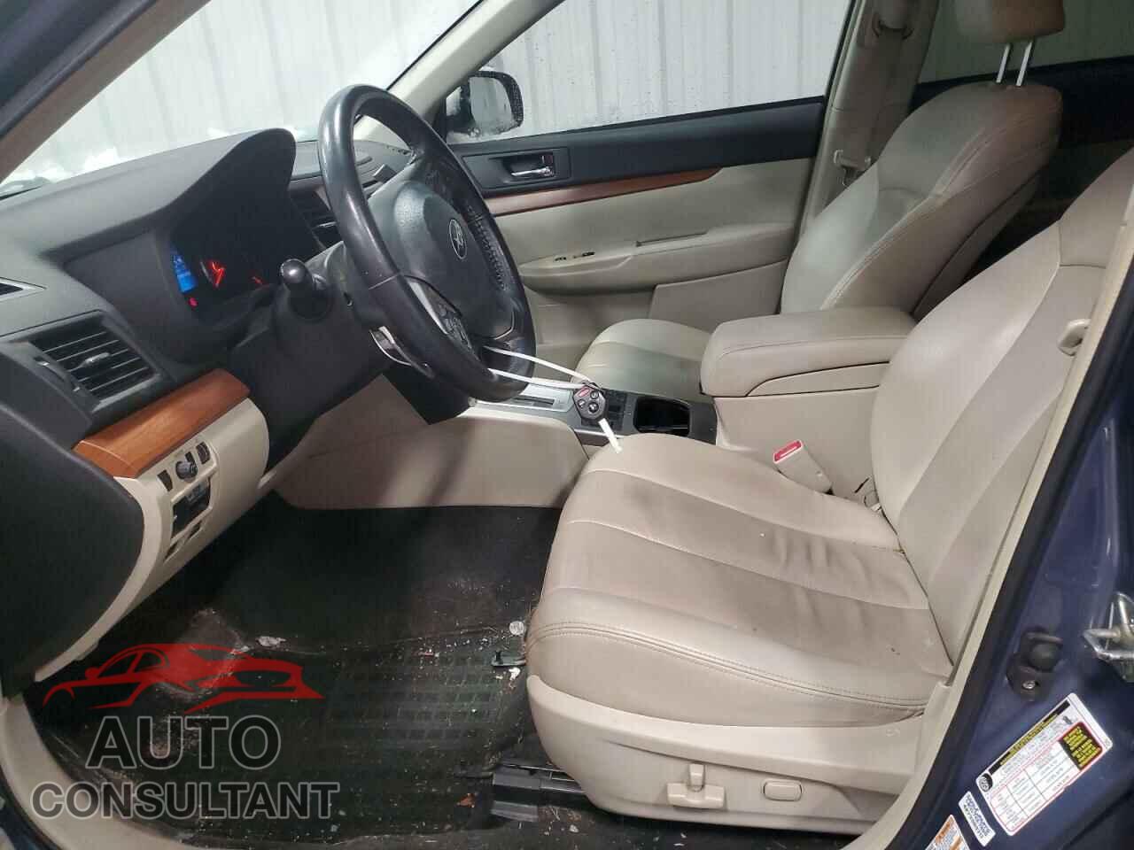 SUBARU OUTBACK 2014 - 4S4BRBLC8E3319003