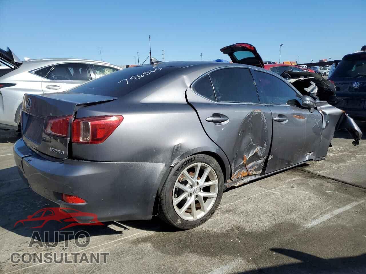 LEXUS IS 2012 - JTHBF5C20C5180667