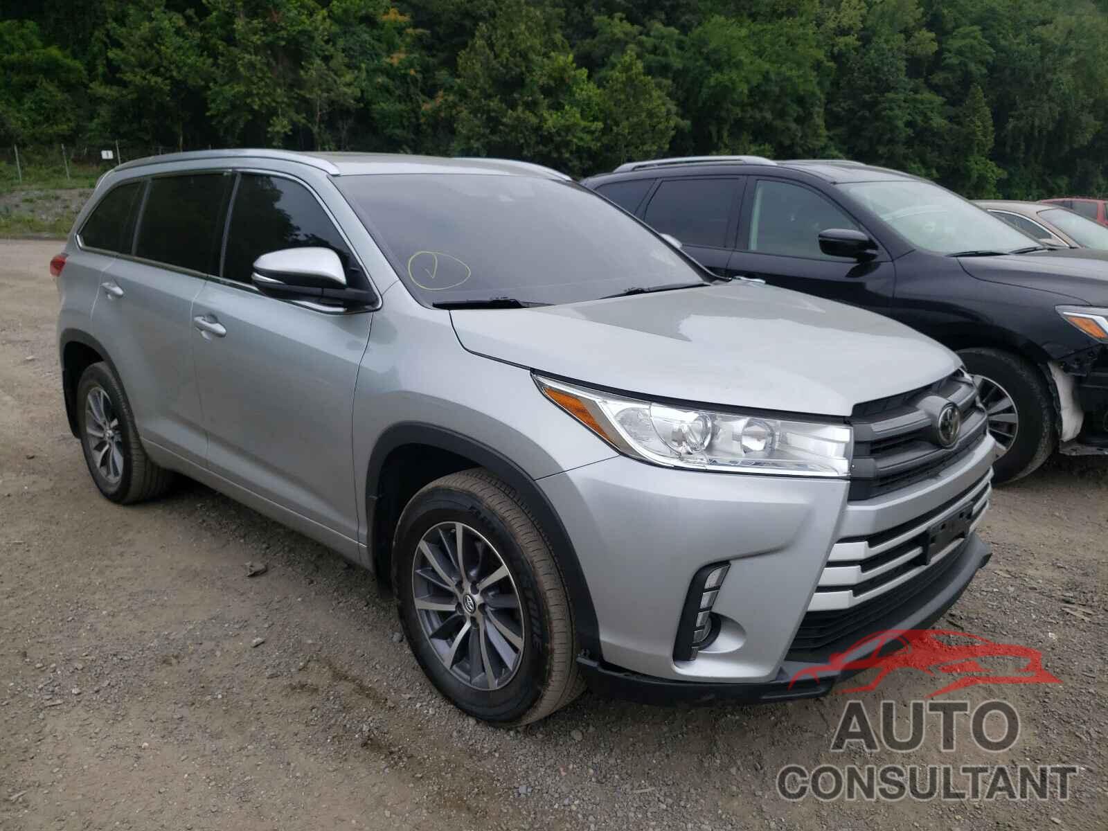 TOYOTA HIGHLANDER 2017 - 5TDJZRFH3HS372422