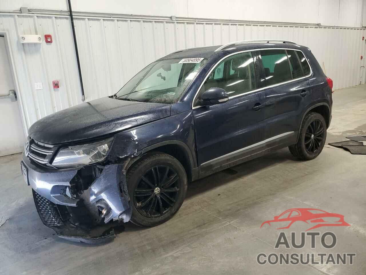 VOLKSWAGEN TIGUAN 2015 - WVGBV7AX5FW576554