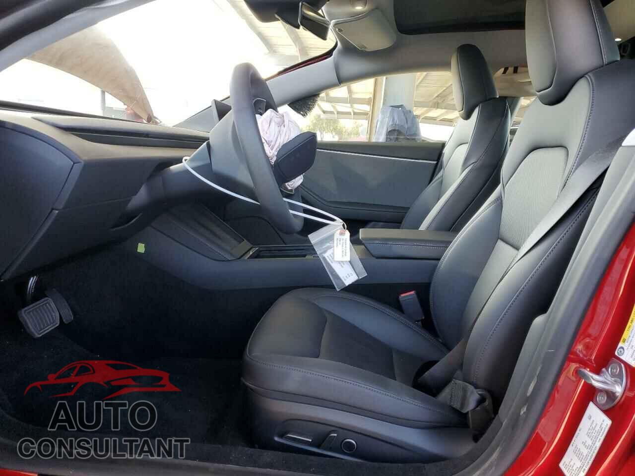 TESLA MODEL 3 2025 - 5YJ3E1EAXSF907591