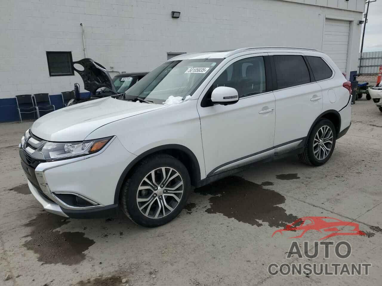 MITSUBISHI OUTLANDER 2018 - JA4AZ3A36JZ014416