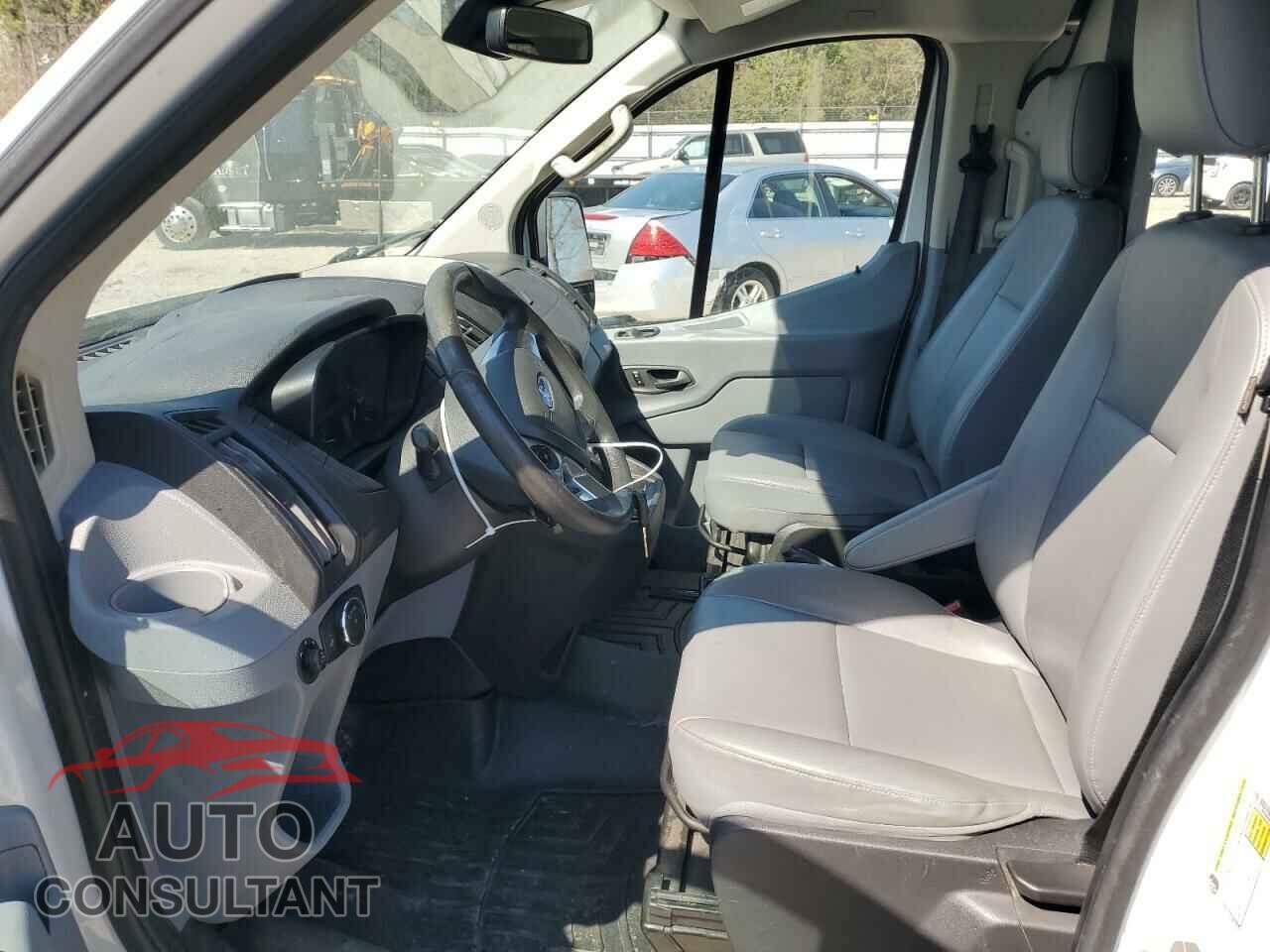 FORD TRANSIT 2017 - 1FTYE1ZMXHKB06570