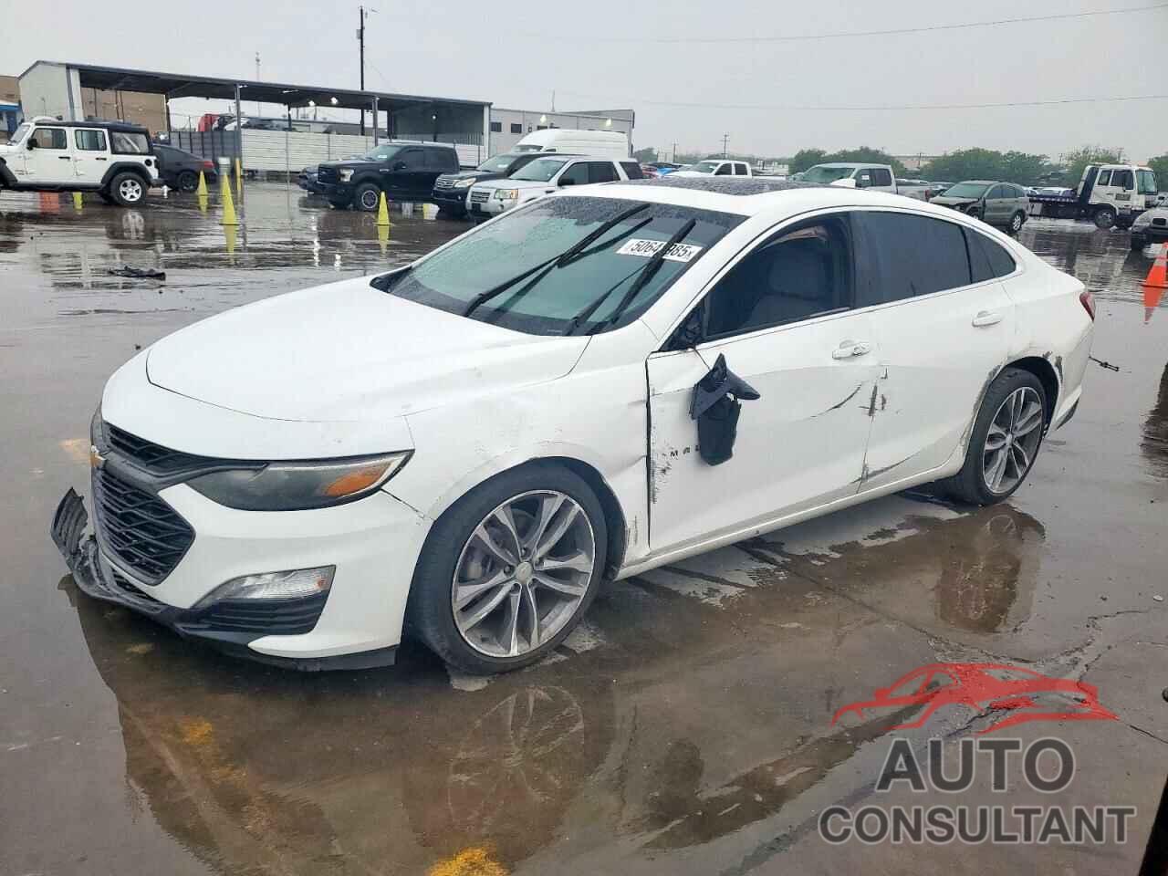 CHEVROLET MALIBU 2021 - 1G1ZD5ST1MF008880