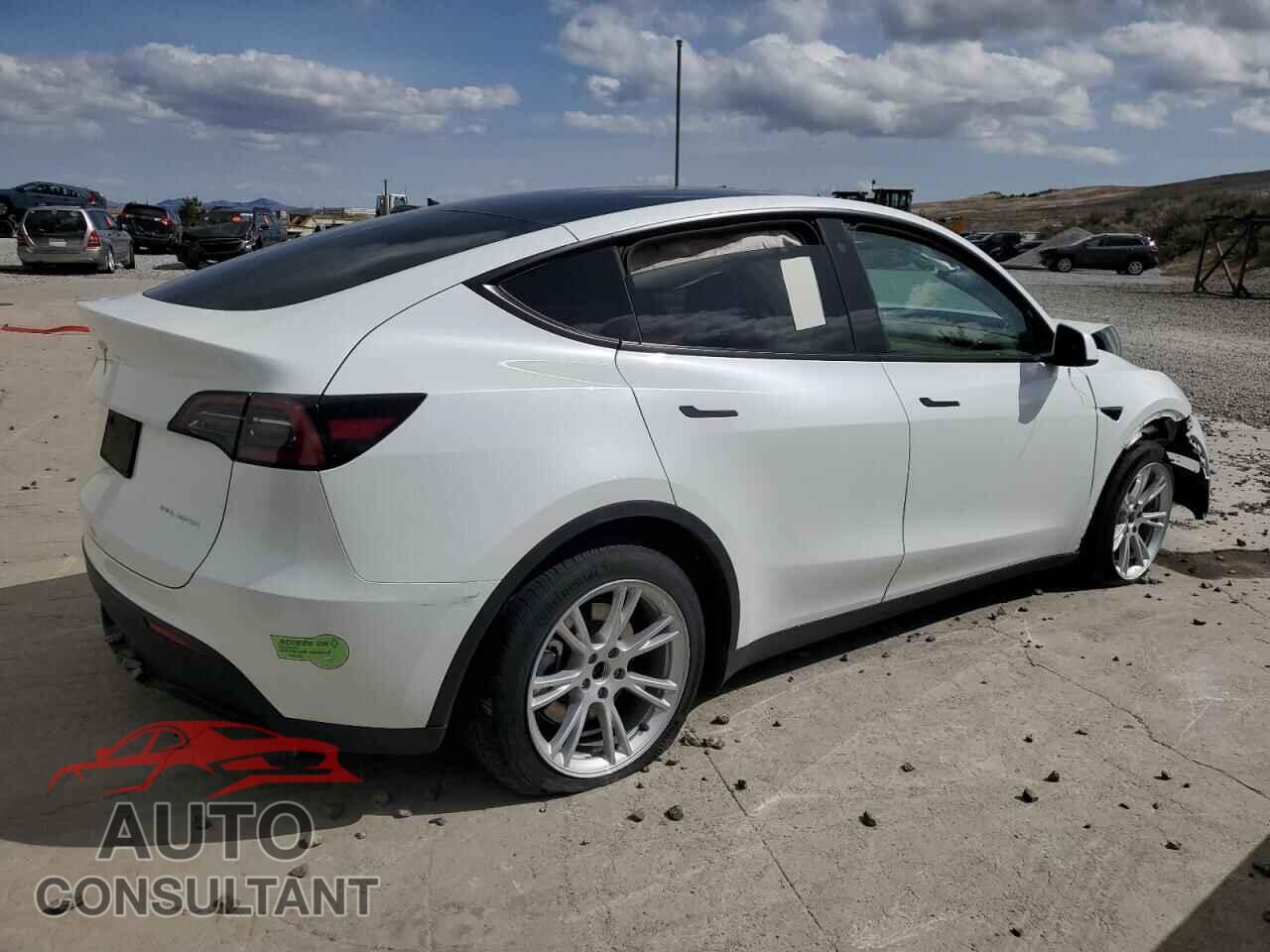 TESLA MODEL Y 2023 - 7SAYGDEE4PF638471