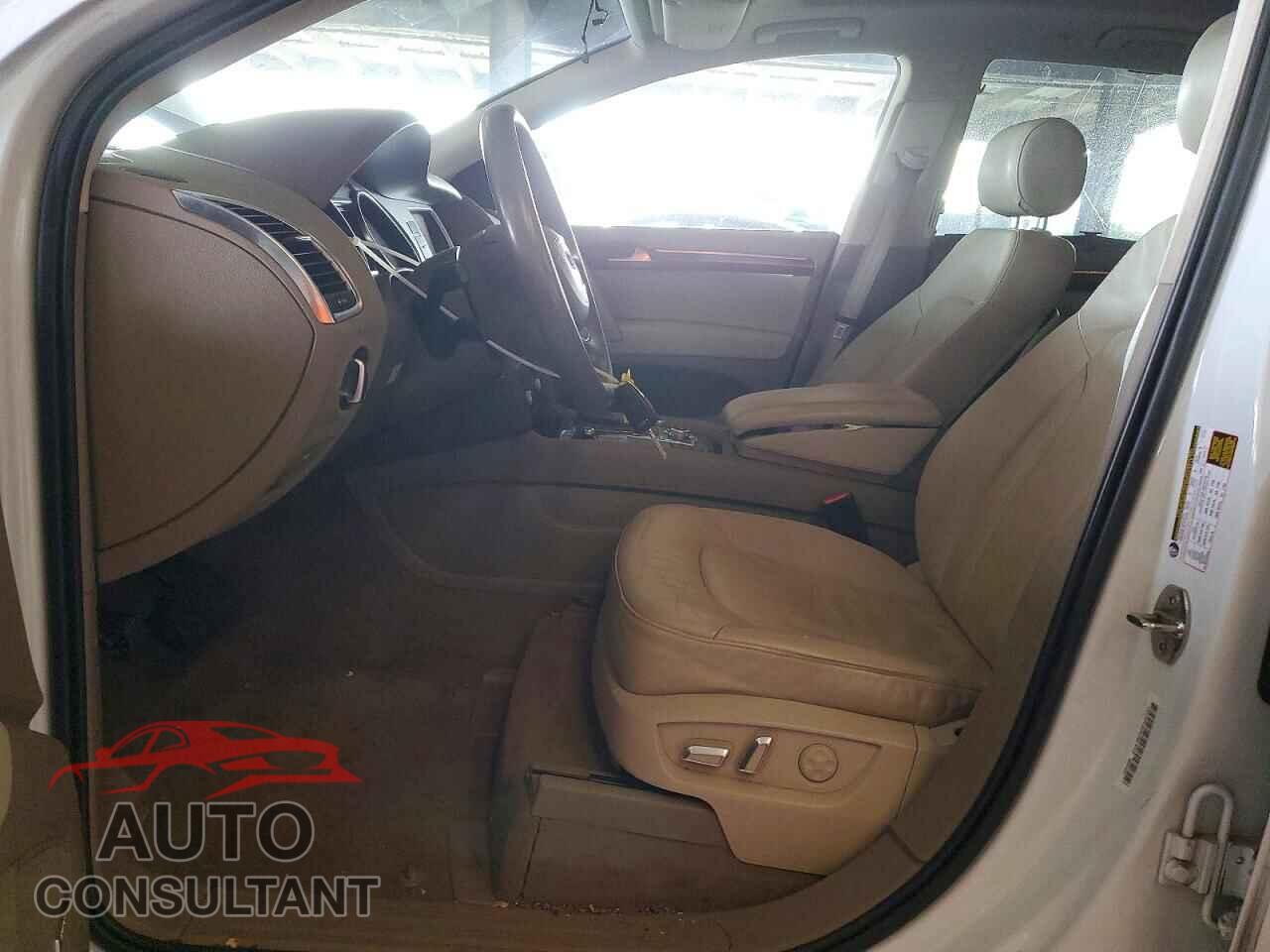 AUDI Q7 2012 - WA1LMBFE4CD006925