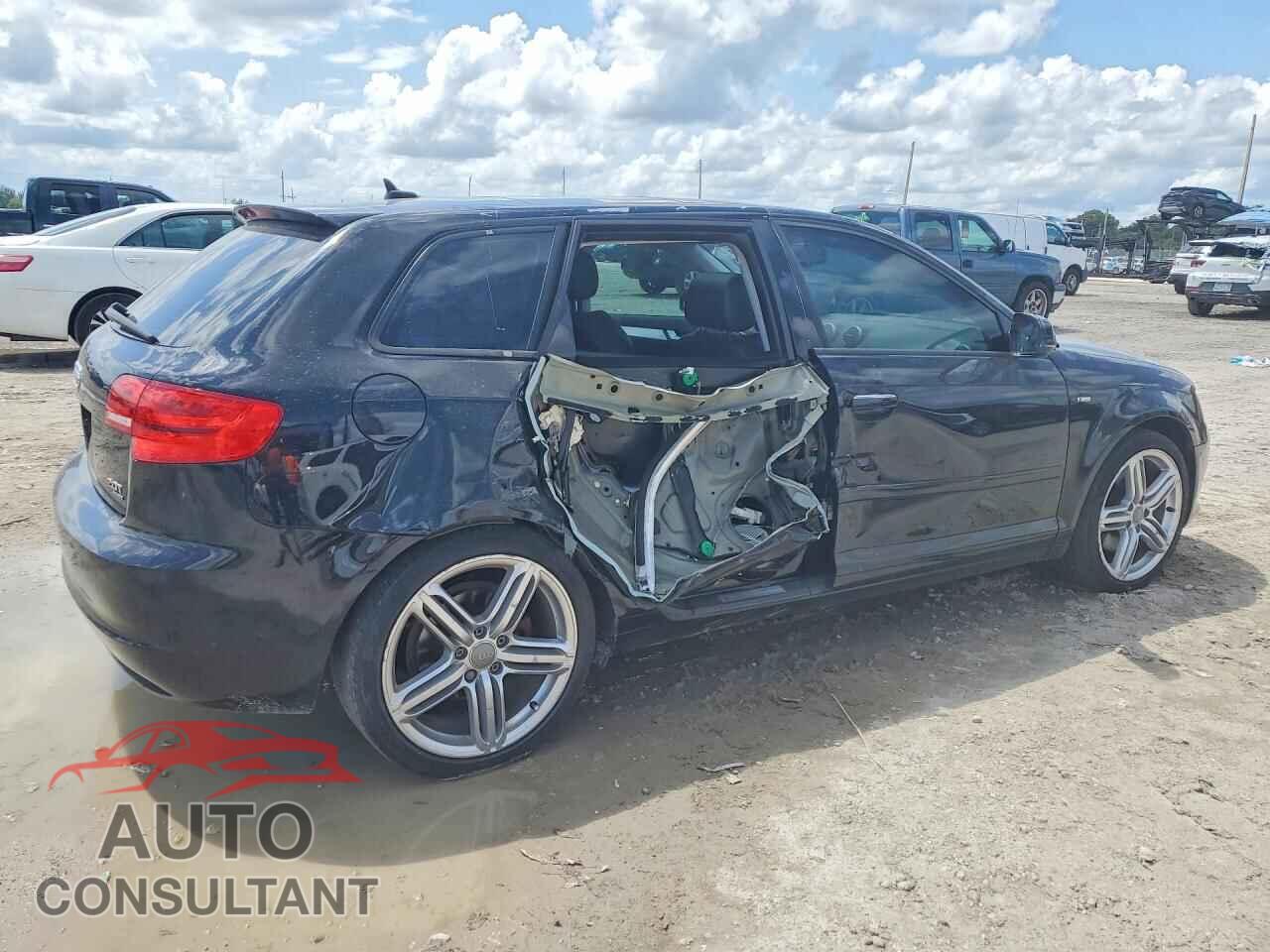 AUDI A3 2012 - WAUMFAFM3CA136781