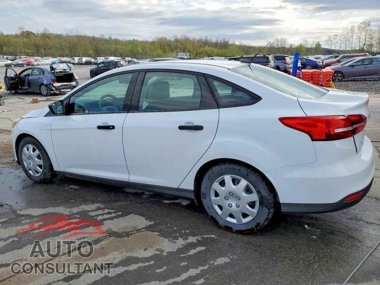 FORD FOCUS 2017 - 1FADP3E26HL234619
