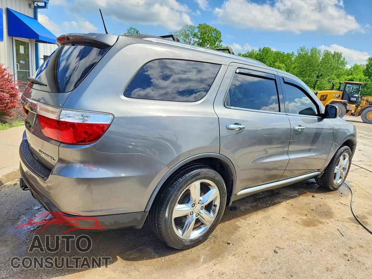 DODGE DURANGO 2013 - 1C4SDHET6DC605806