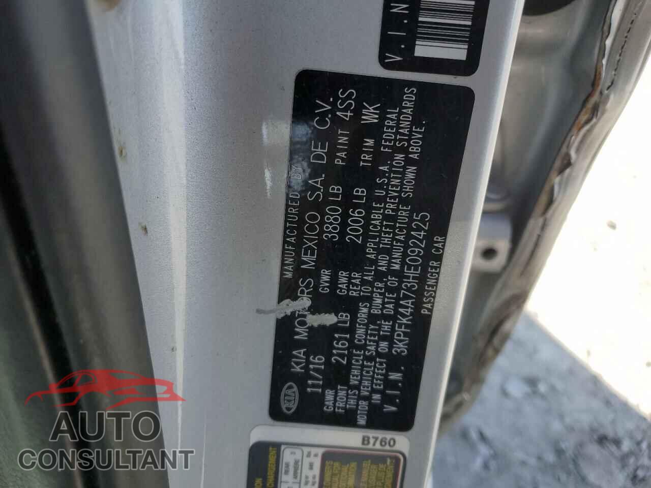 KIA FORTE 2017 - 3KPFK4A73HE092425