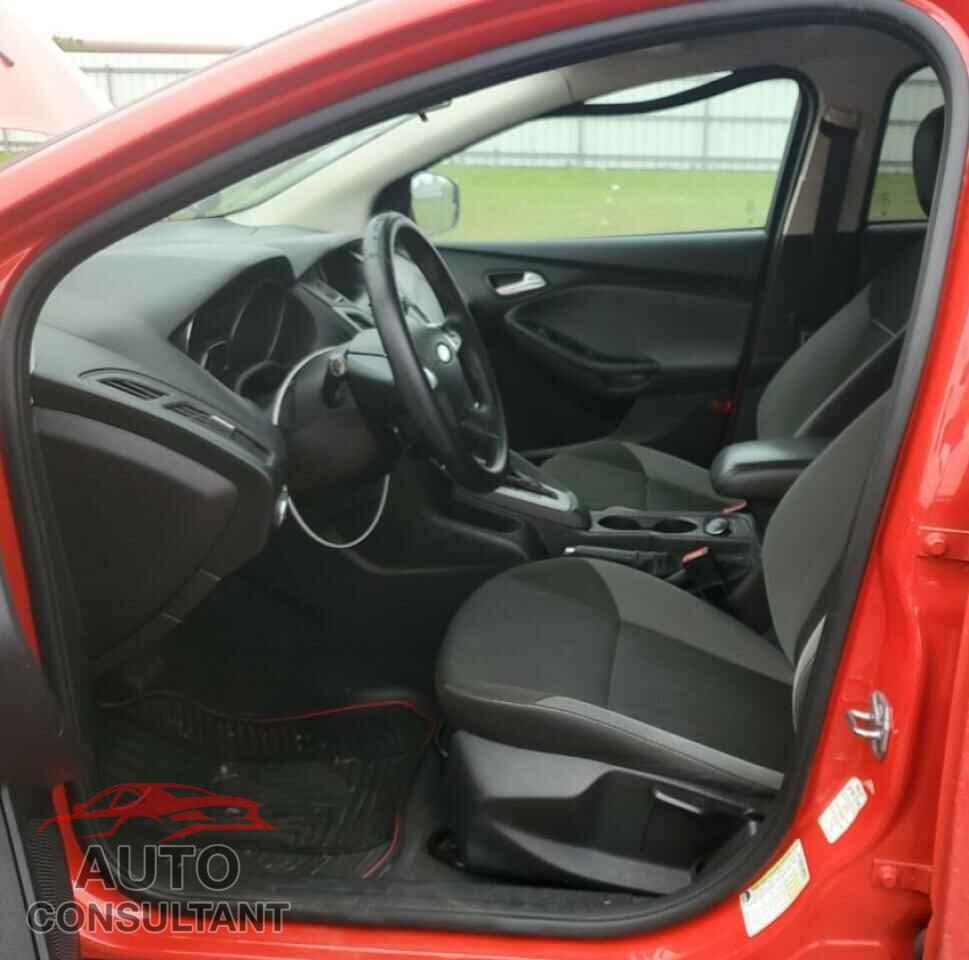 FORD FOCUS 2014 - 1FADP3K23EL312855