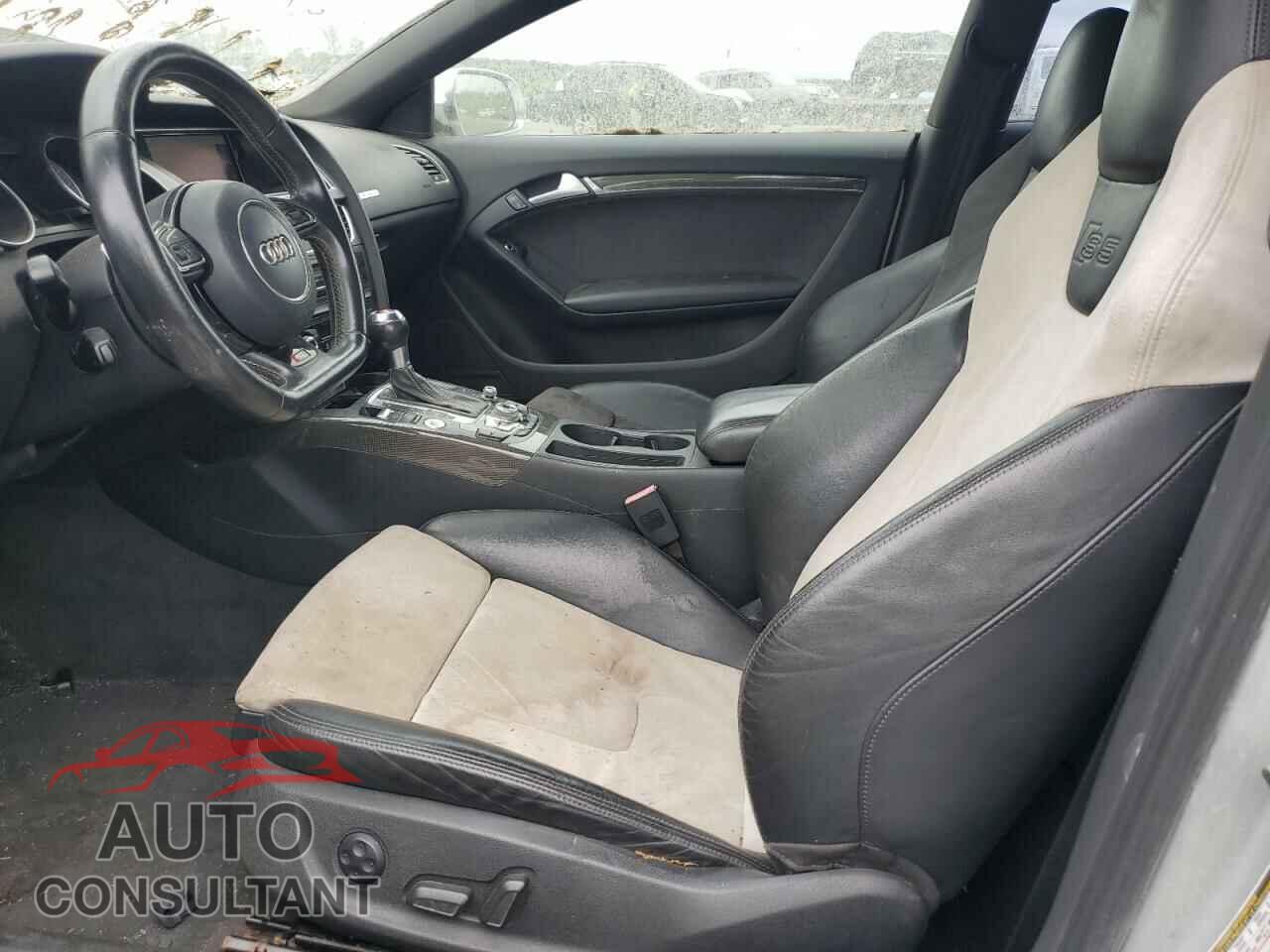AUDI S5/RS5 2013 - WAUCGAFR7DA015631