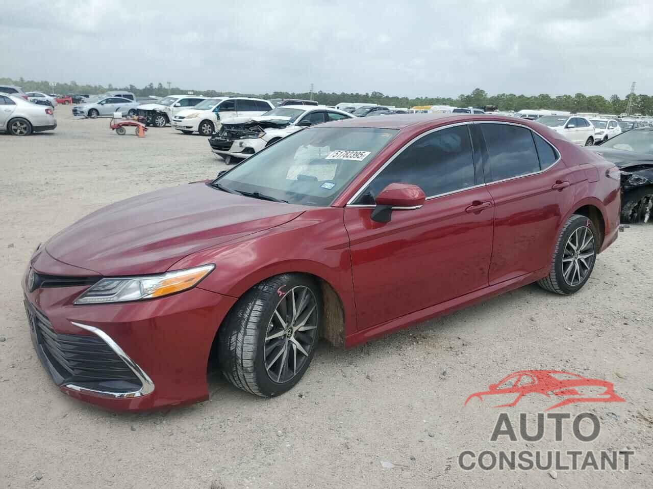 TOYOTA CAMRY 2022 - 4T1F11AK2NU025653