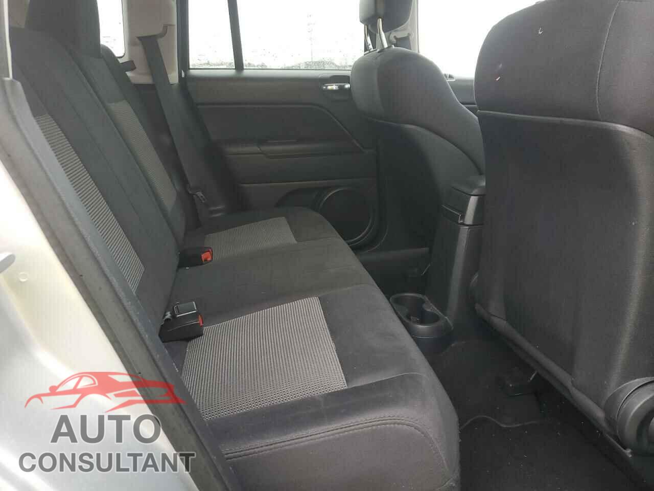 JEEP COMPASS 2011 - 1J4NF1FB0BD283802