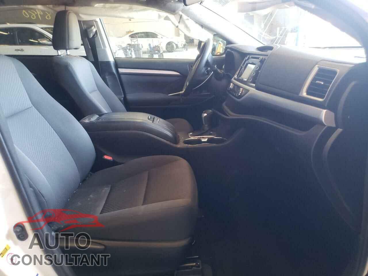 TOYOTA HIGHLANDER 2017 - 5TDBGRFH1HS036388