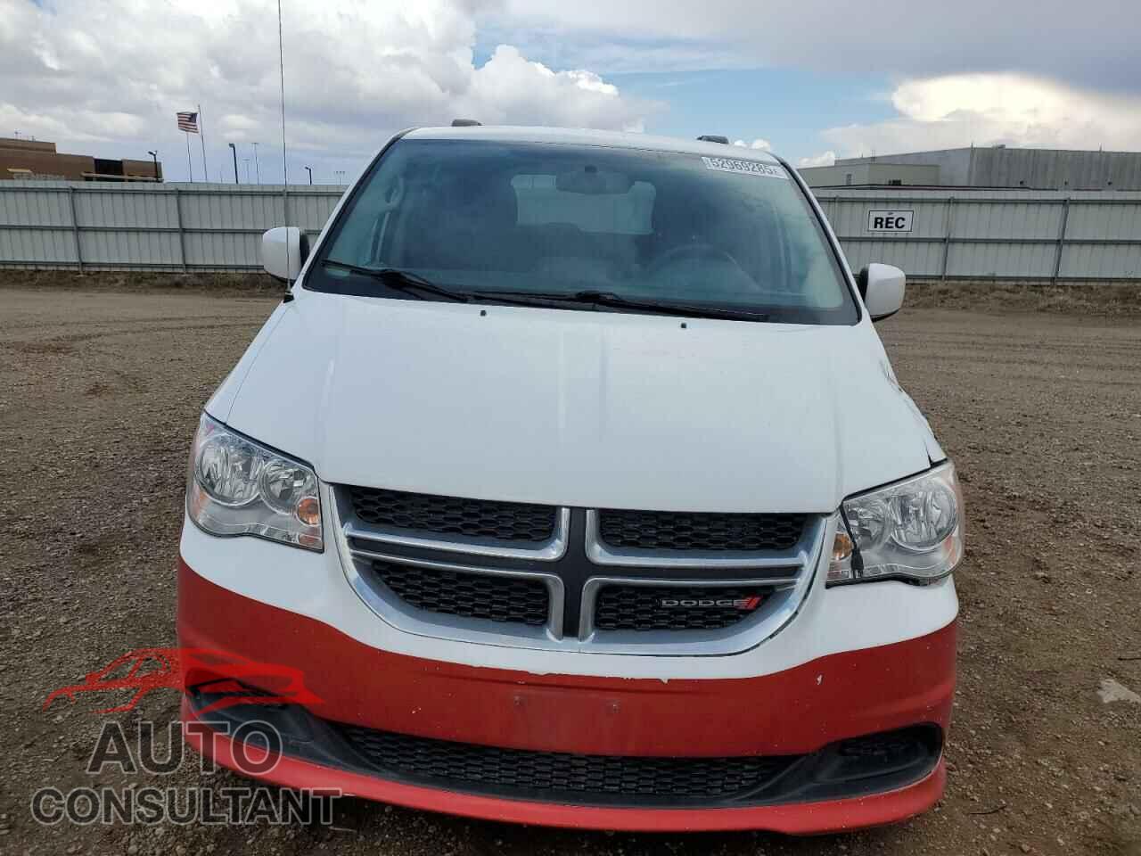 DODGE CARAVAN 2015 - 2C4RDGCG3FR721196