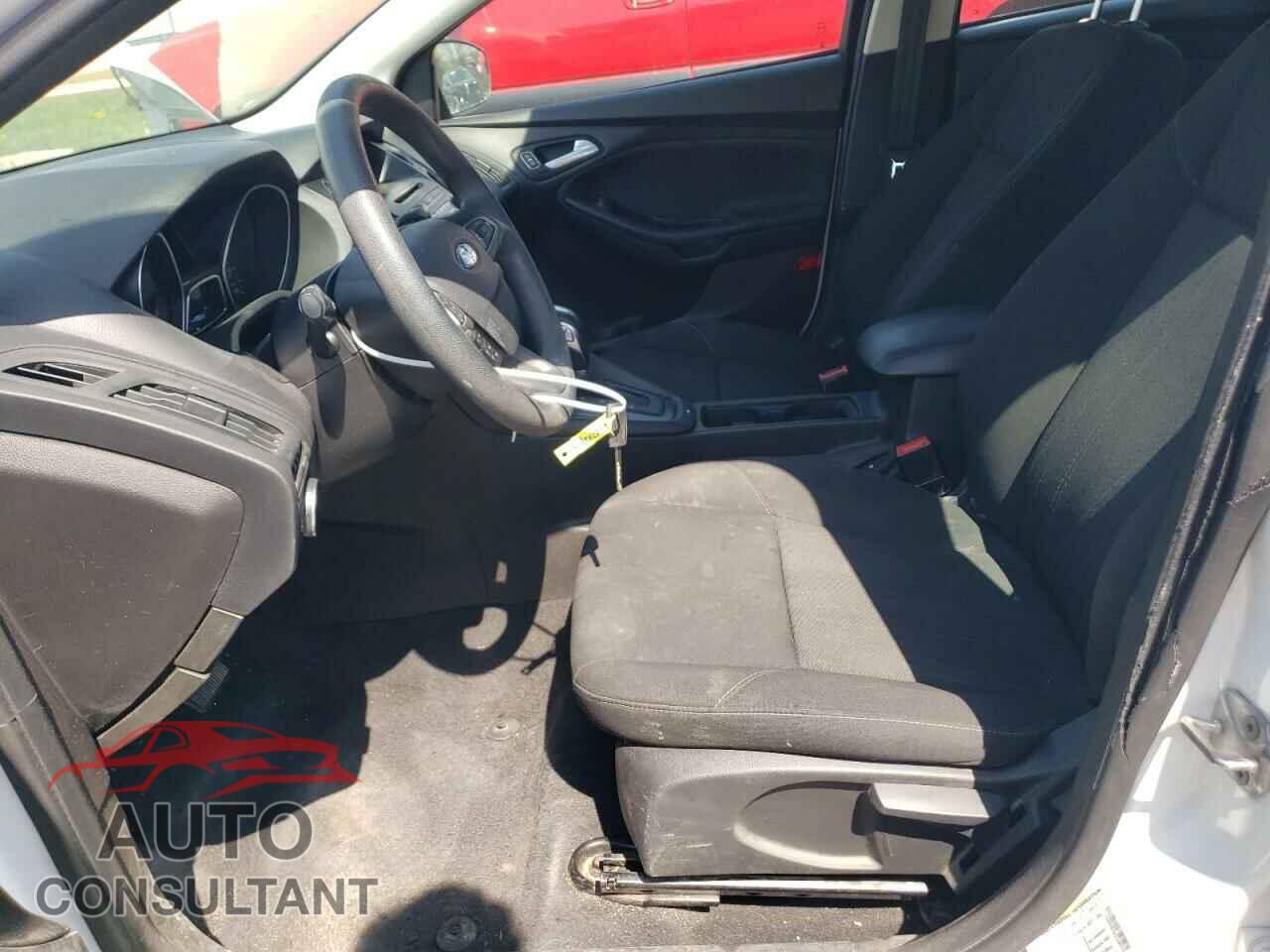 FORD FOCUS 2016 - 1FADP3F2XGL364853