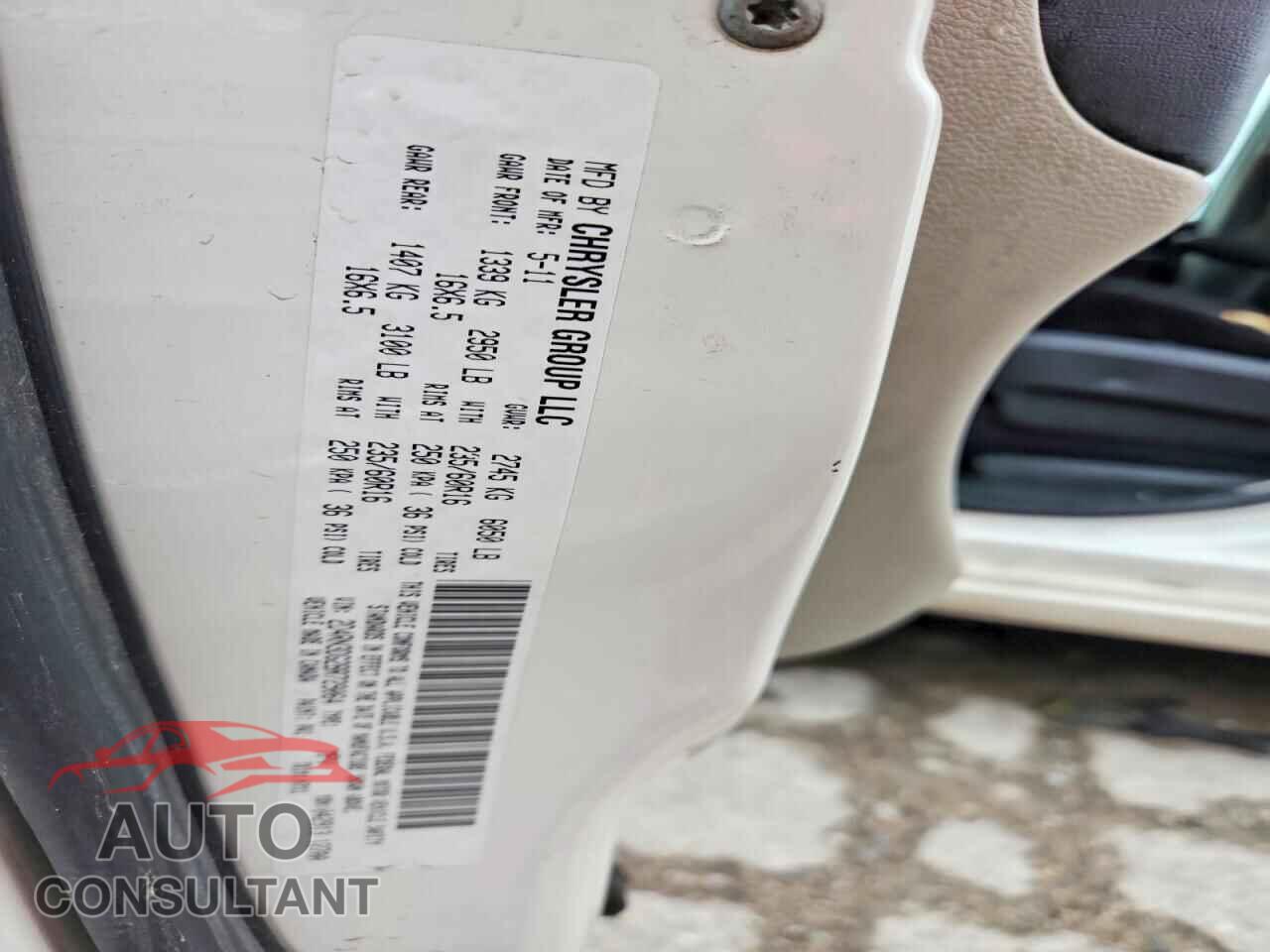 DODGE CARAVAN 2011 - 2D4RN3DG2BR729064
