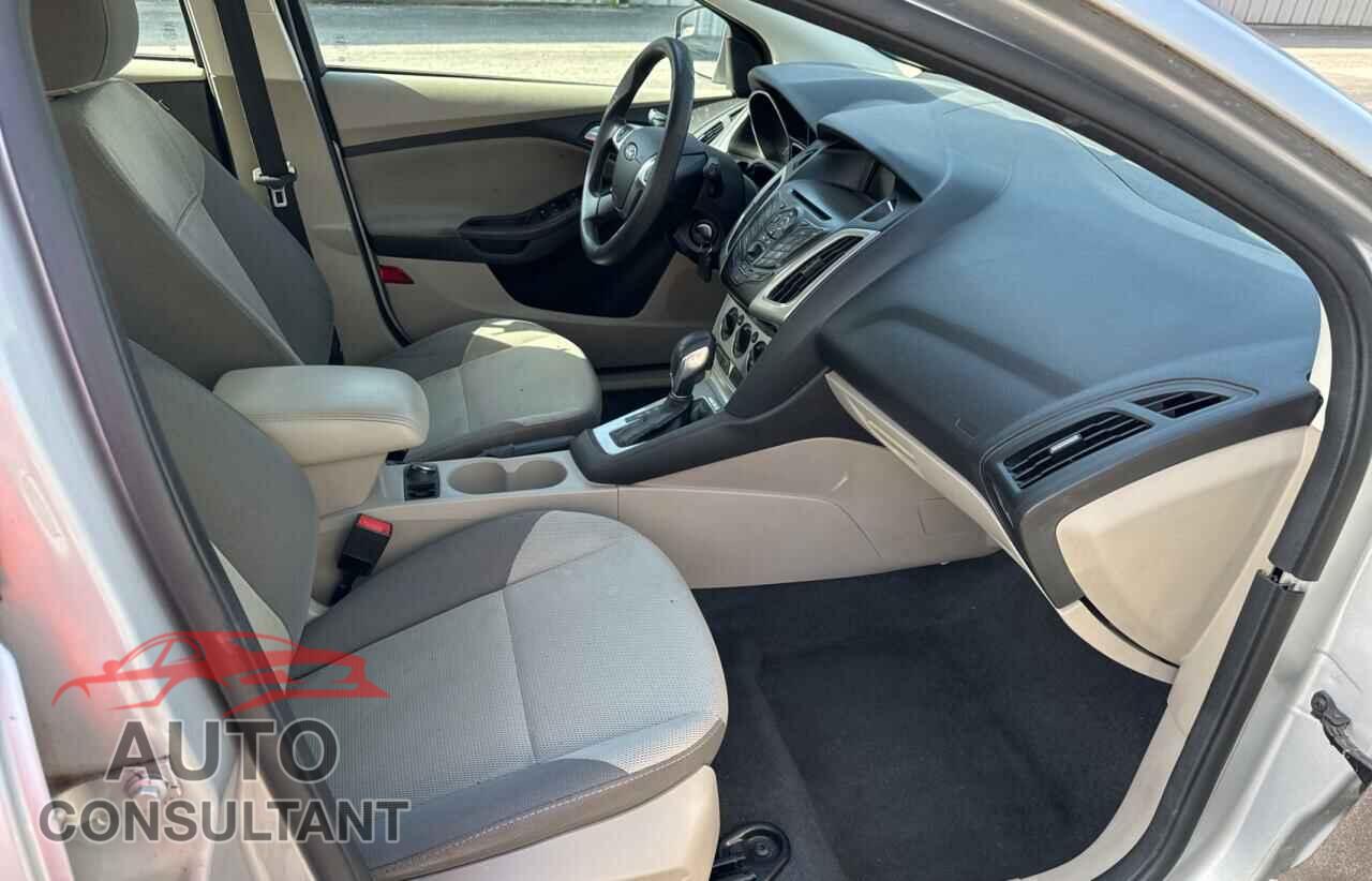 FORD FOCUS 2014 - 1FADP3K20EL283783