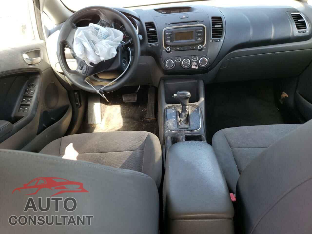 KIA FORTE 2017 - 3KPFK4A79HE103234
