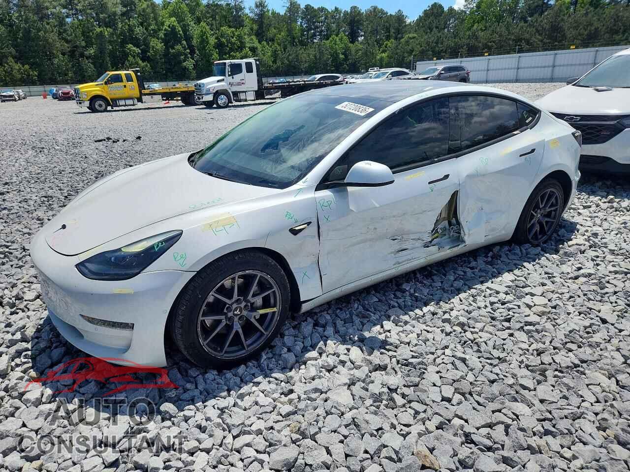TESLA MODEL 3 2021 - 5YJ3E1EA4MF877927