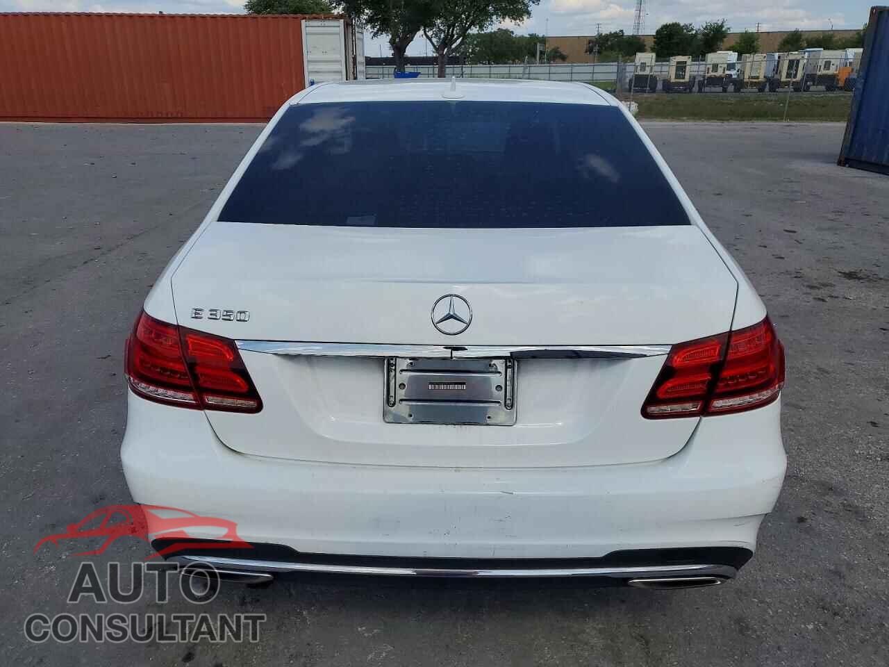 MERCEDES-BENZ E-CLASS 2015 - WDDHF5KB8FB087176
