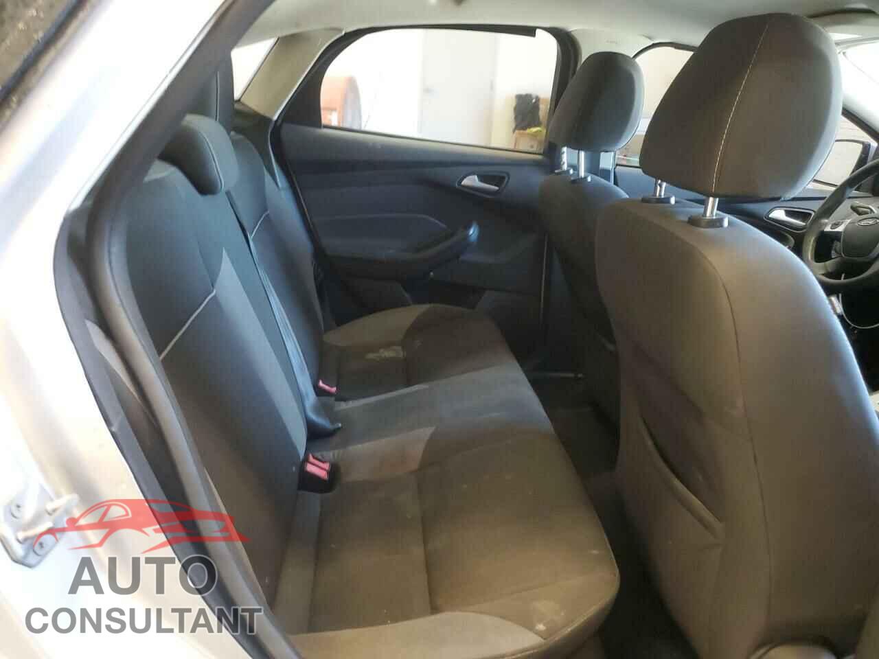 FORD FOCUS 2014 - 1FADP3F24EL155640