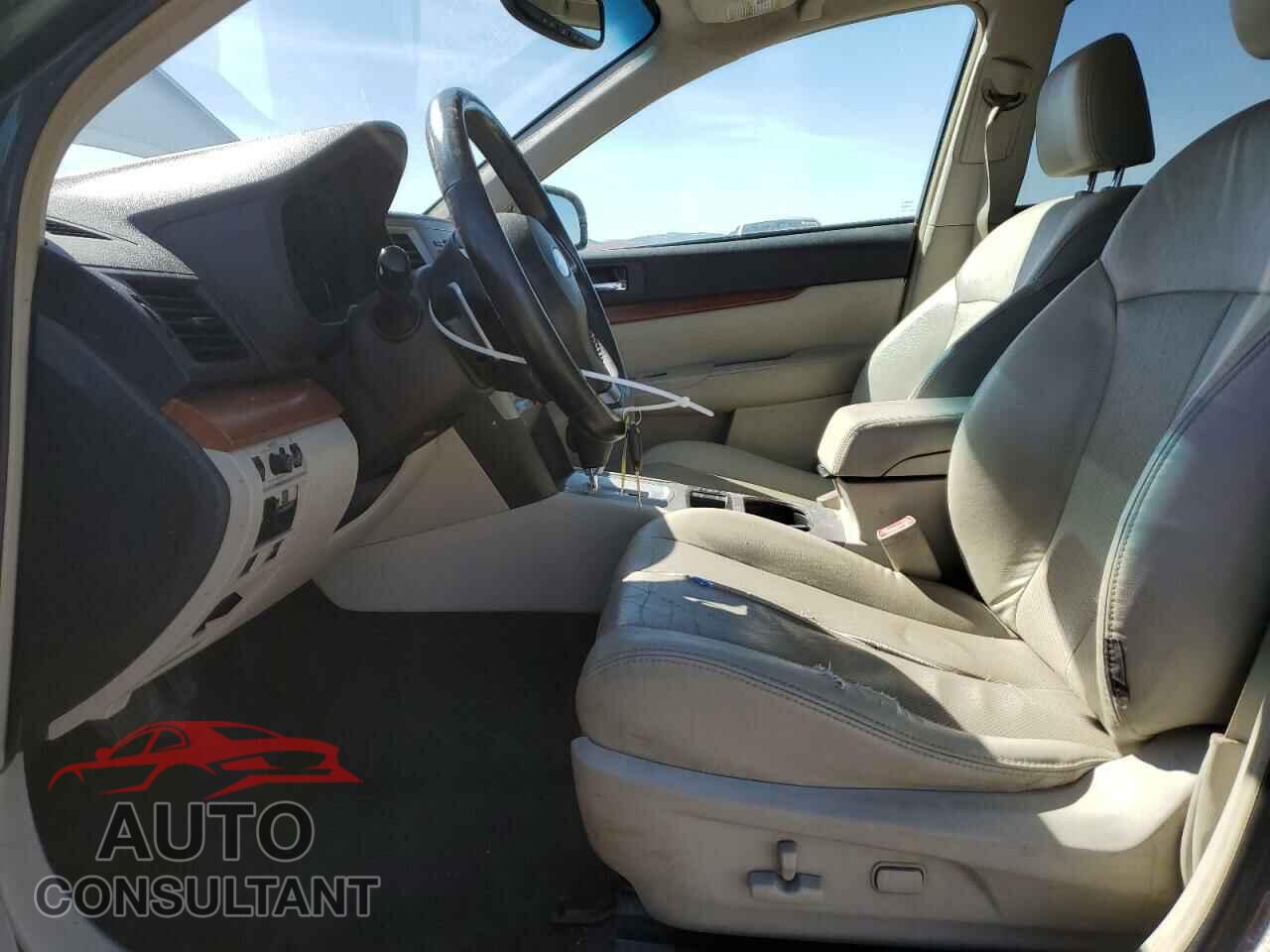 SUBARU OUTBACK 2014 - 4S4BRBLC4E3260130