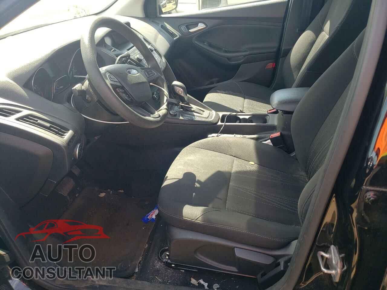 FORD FOCUS 2017 - 1FADP3F22HL280351