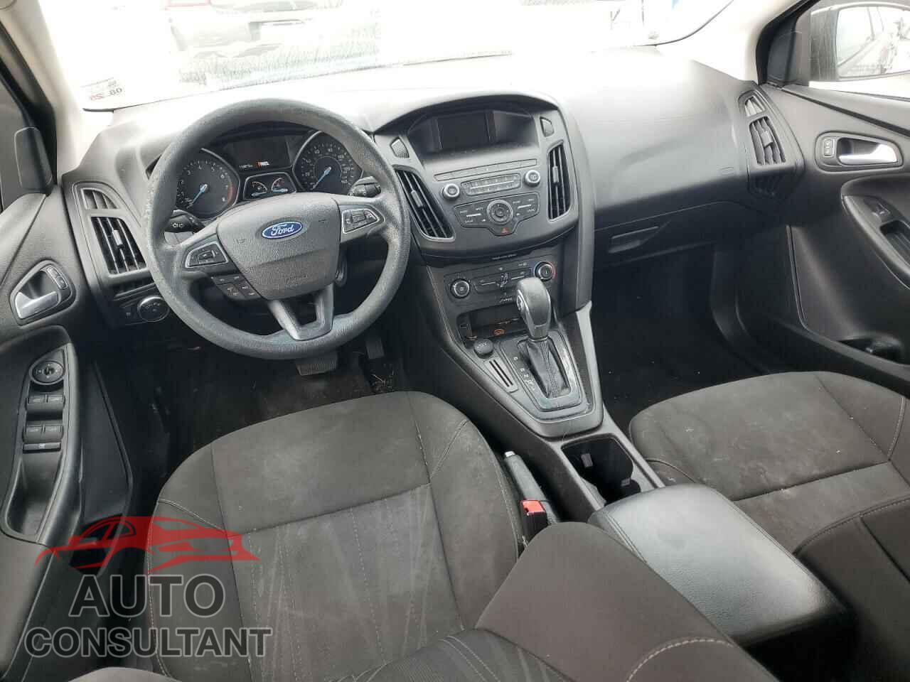 FORD FOCUS 2018 - 1FADP3K23JL294965
